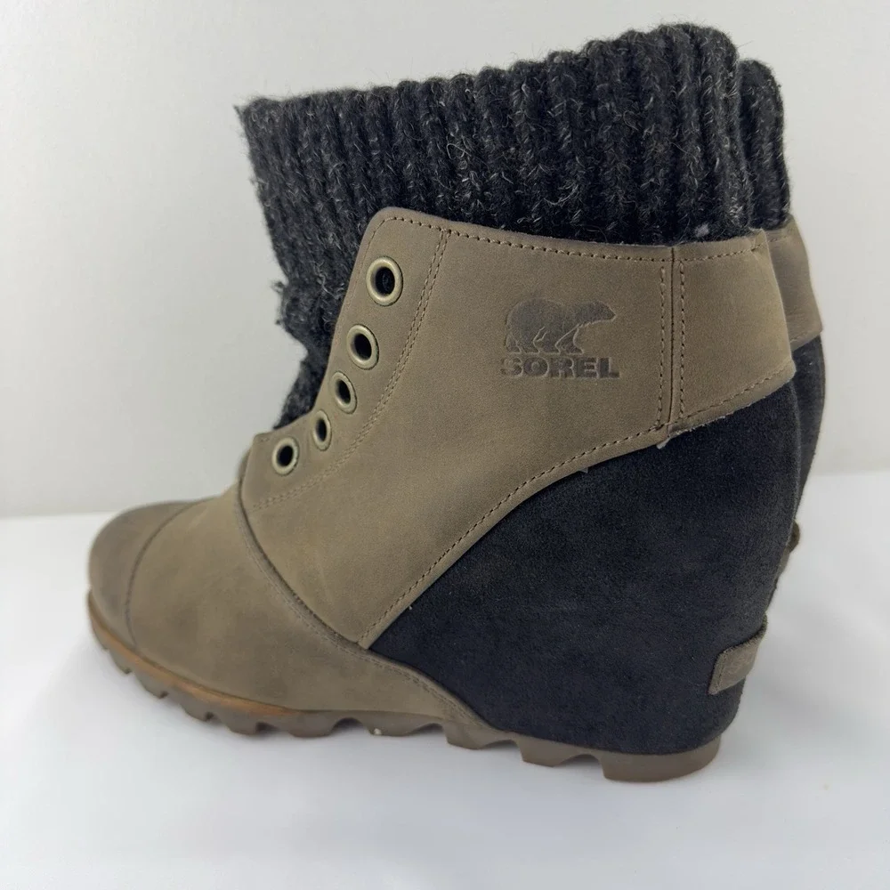Sorel Joan of Arctic‎ Wedge II Booties Women's Size 9.5 Brown Leather Suede